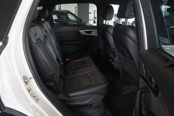 Audi Q7 - 9