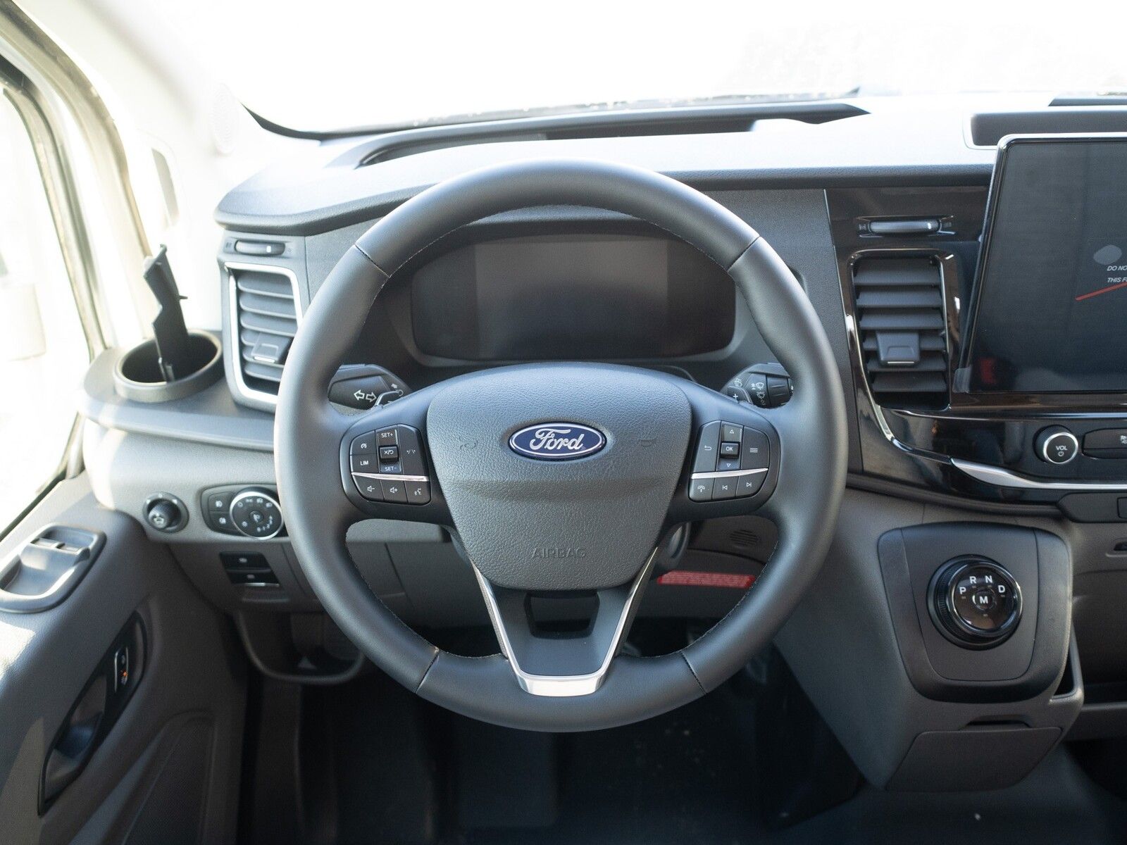 Fahrzeugabbildung Etrusco V Ford 6.6 SF Complete Selection, Dieselheizung