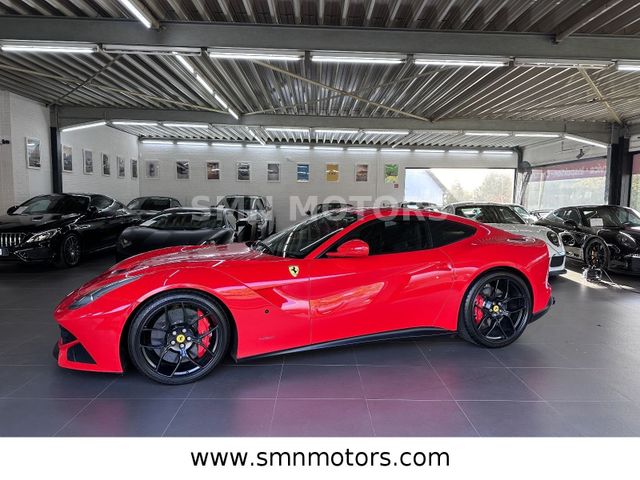 Ferrari F12 Berlinetta *Novitec * Schale * 1.HAND*