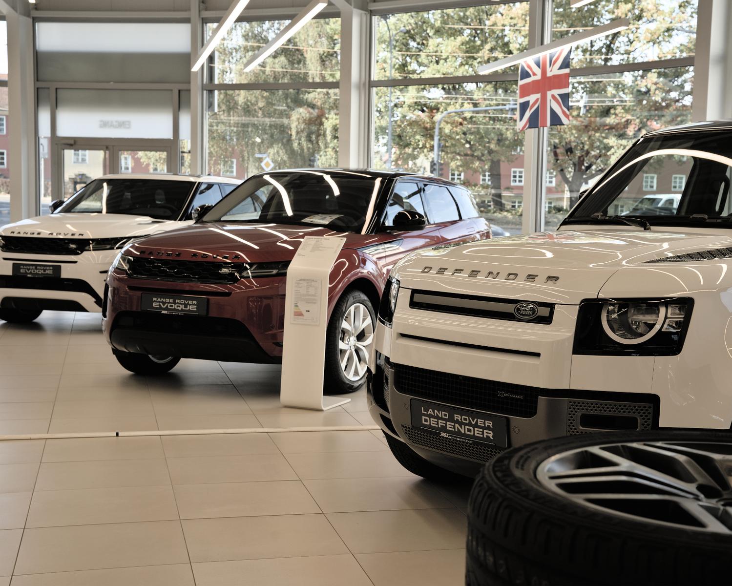 showroom-image-bottom