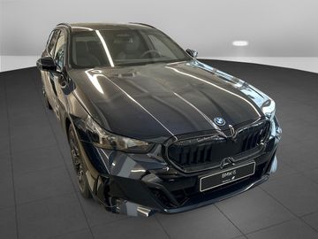 BMW i5 eDrive40 Touring M Sportpaket DAB LED