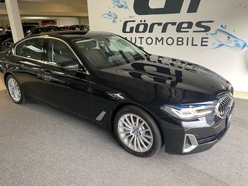 BMW 530 530 e xDrive Luxury Line