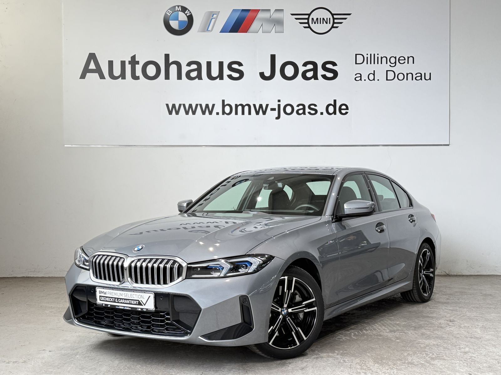 Fahrzeugabbildung BMW 330d xDrive |M Sportpaket |AHK |Driving Assistan