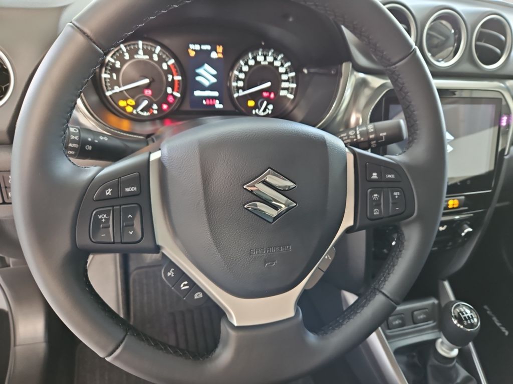 Fahrzeugabbildung Suzuki Vitara 1.4 Allrad Comfort+Navi Sitzheizung LED