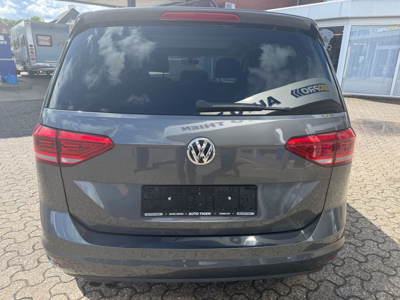 Fahrzeugabbildung Volkswagen Touran 2.0 TDI Sound 7-Sitze/Pano/AHK/ACC