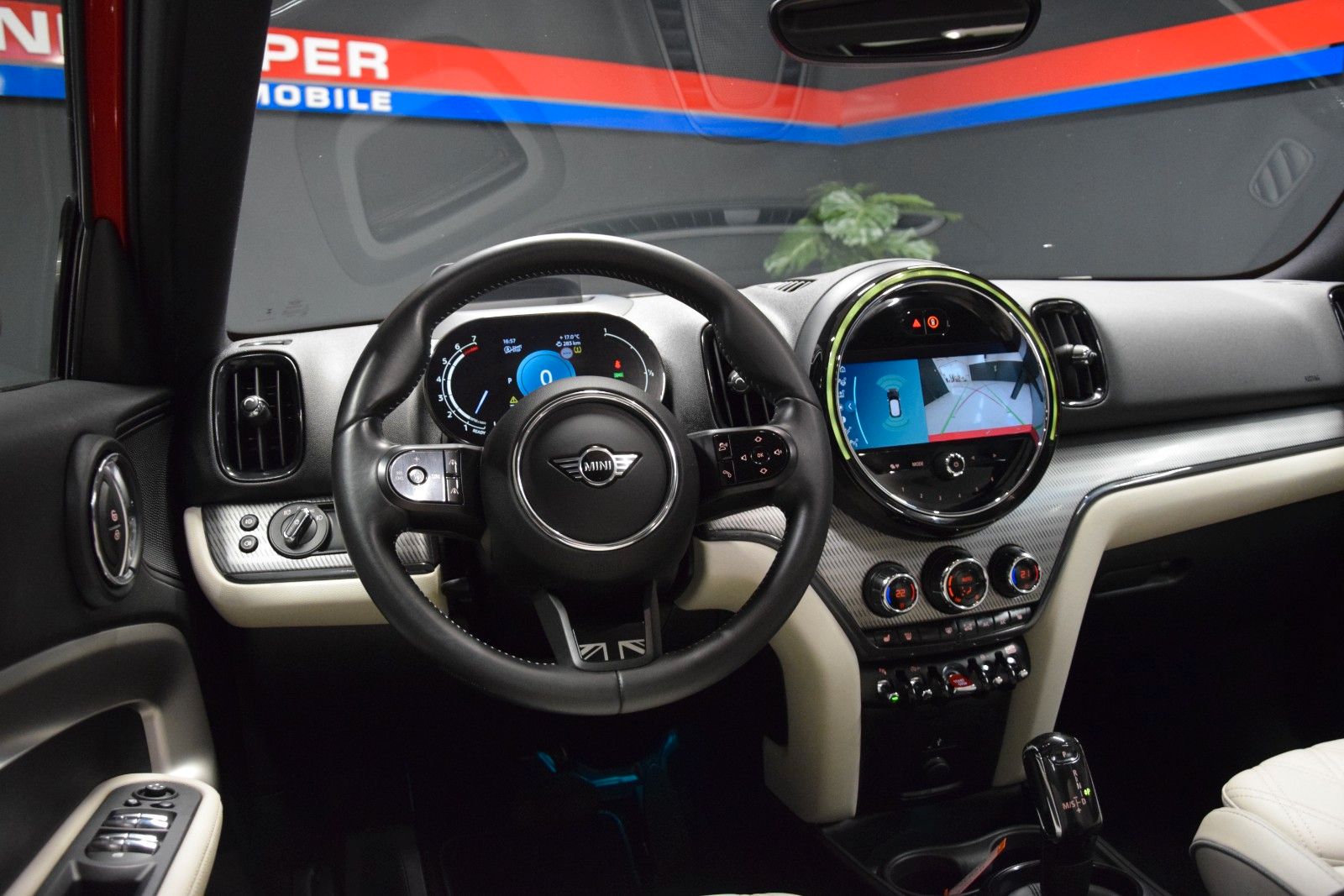 Fahrzeugabbildung MINI Countryman Cooper Yours Trim Pano ACC Memory