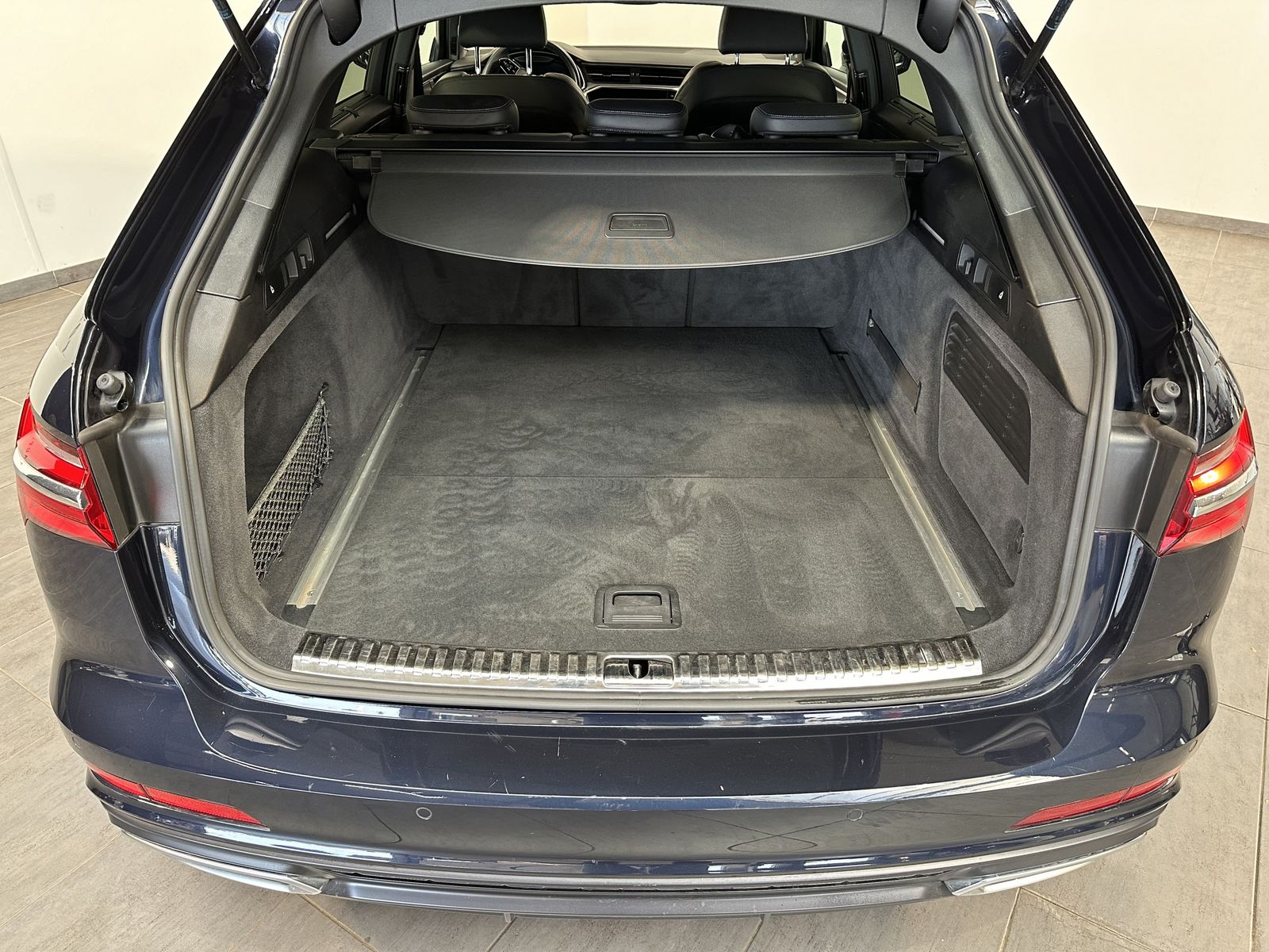 Fahrzeugabbildung Audi A6 Avant 40 TDI S-Line NAV+LED+ACC+BANG&OLUFSEN