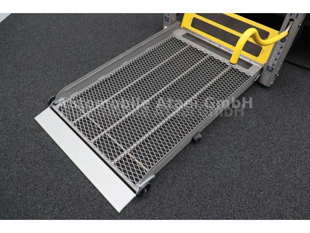 Fahrzeugabbildung MAN TGE 3.140 Kombi *ROLLSTUHL-LIFT* 6-SITZE 7785