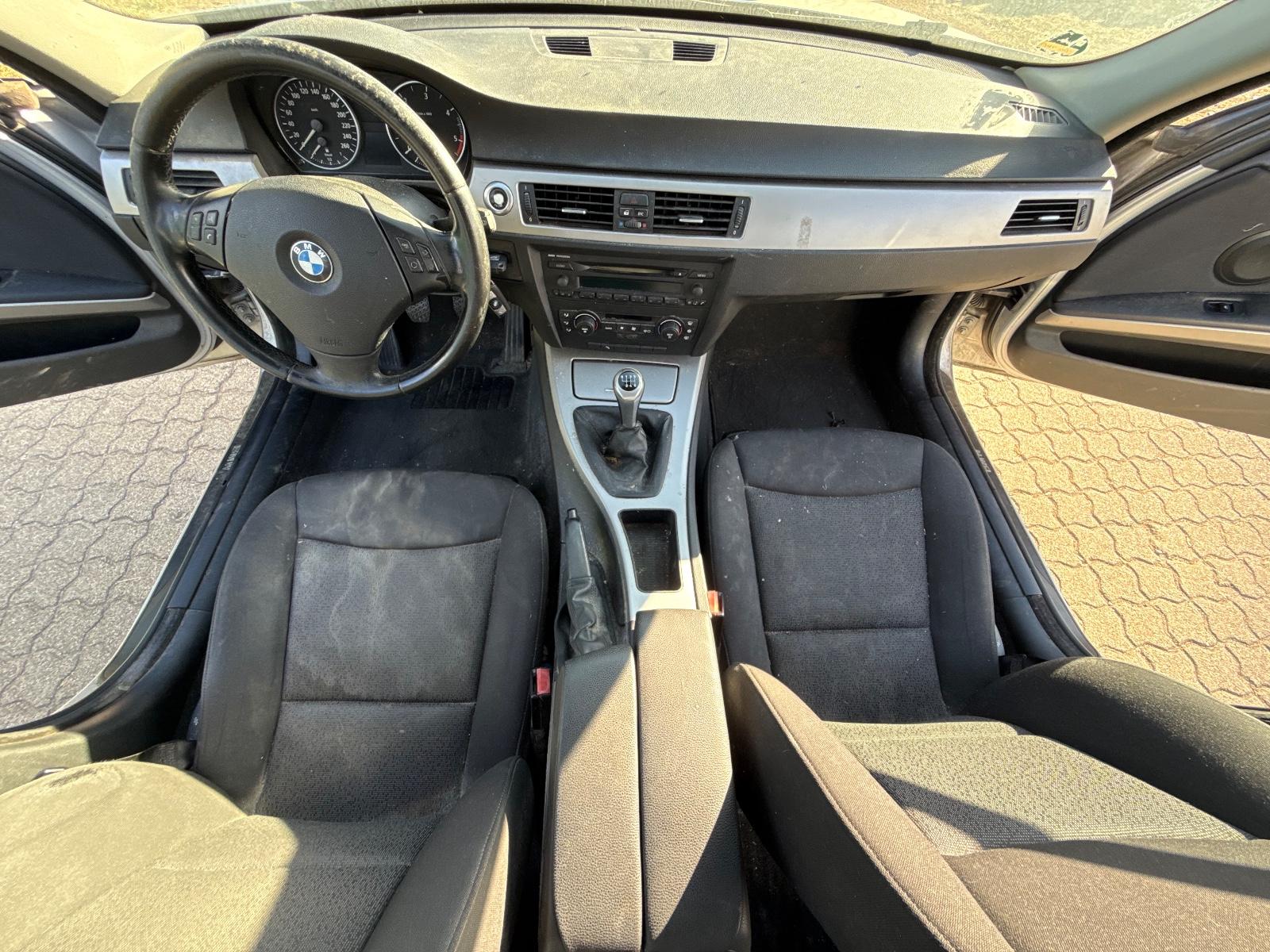 BMW 318 2006 — photo 9