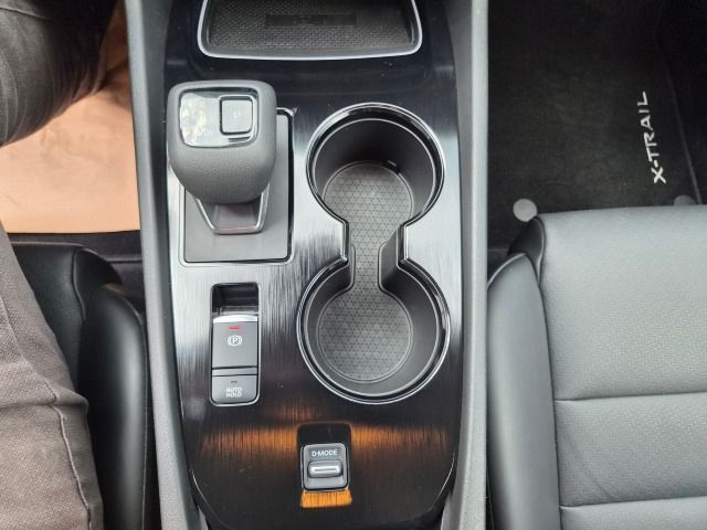 Fahrzeugabbildung Nissan X-Trail 1.5 VC-T MHEV N-Connecta Xtronic*Alu*WP