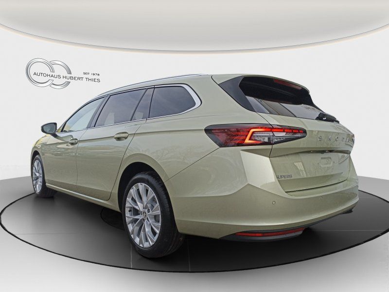 Fahrzeugabbildung SKODA Superb Combi 2.0 TDI Selection DSG AHK+ASSISTENT