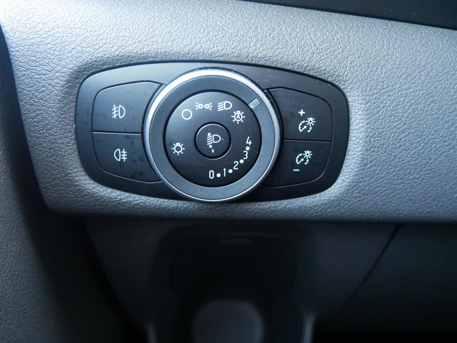 Ford Tourneo Custom 320 L1H1 VA Autm. Titanium X AHK
