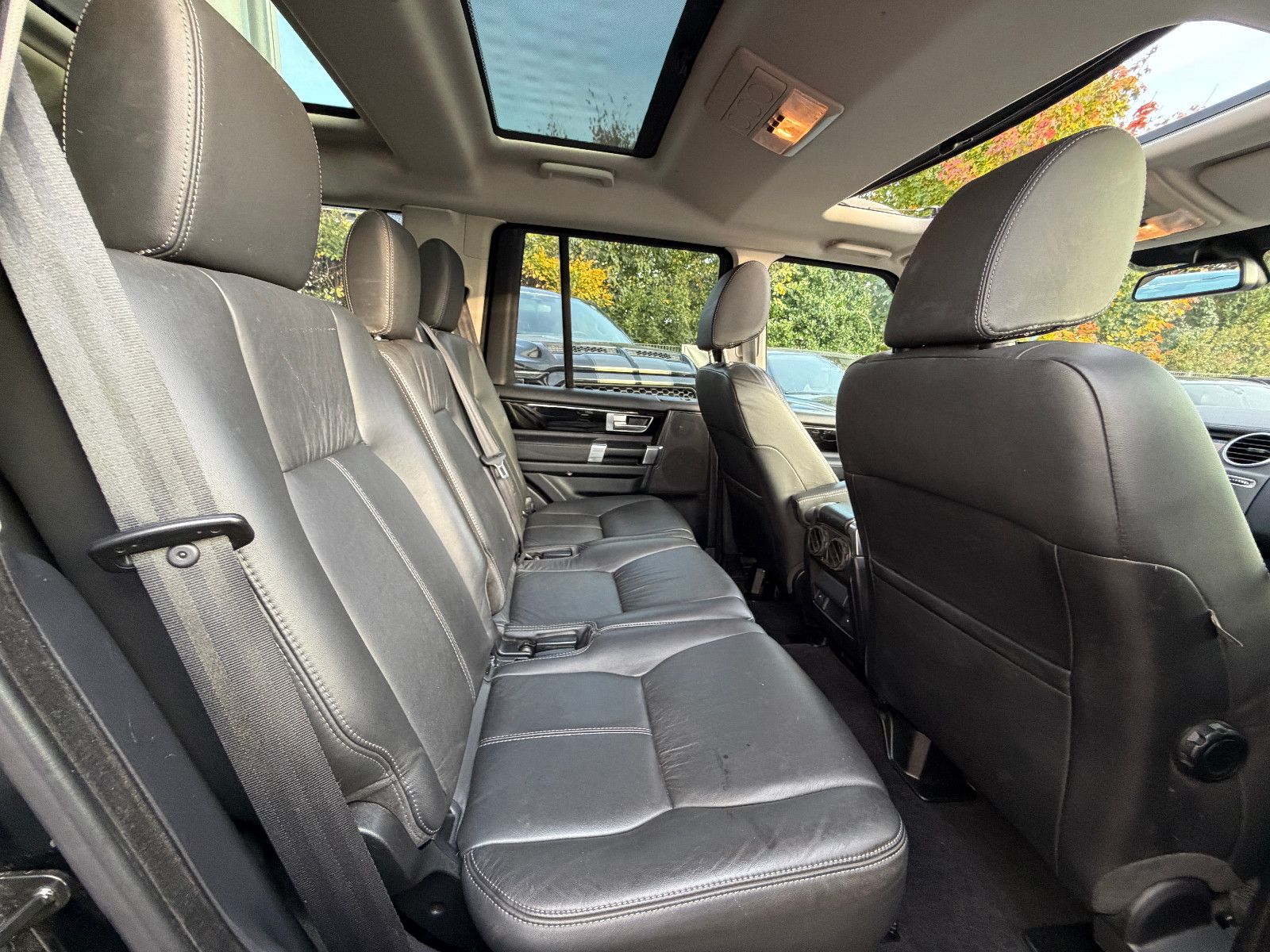 Fahrzeugabbildung Land Rover Discovery 4 SDV6 HSE/1-HAND/DEUTSCH/VOLL/PANO/LE