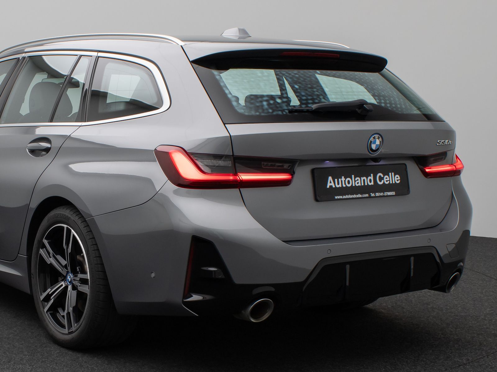 Fahrzeugabbildung BMW 330e M Sport Kamera HUD DAB H/K Alarm LED 18Zoll