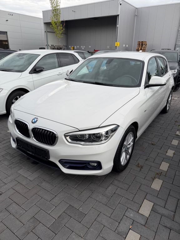 Image of BMW 120