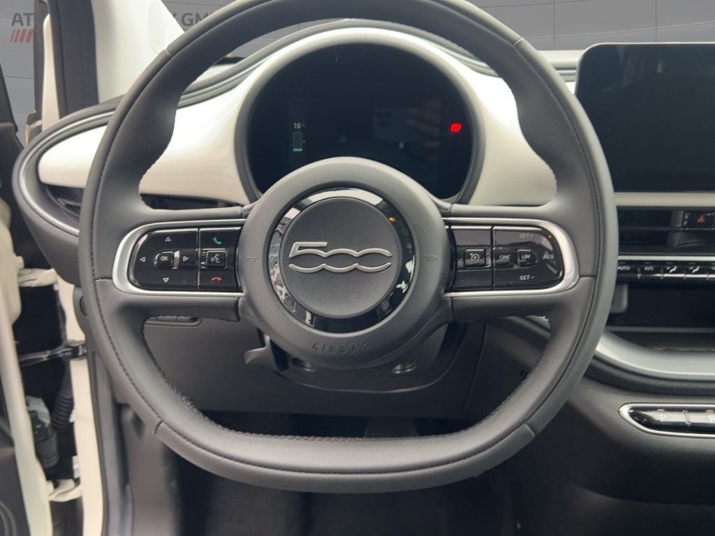 Fahrzeugabbildung Fiat 500e Elektro 42 kwh ALU Apple CarPlay Android Au