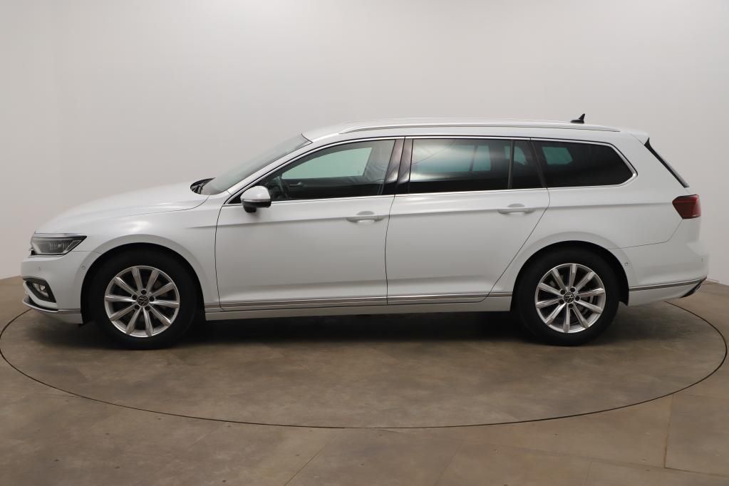 Volkswagen Passat Variant Elegance 2.0 TDI SCR AHK*PDC*RFK