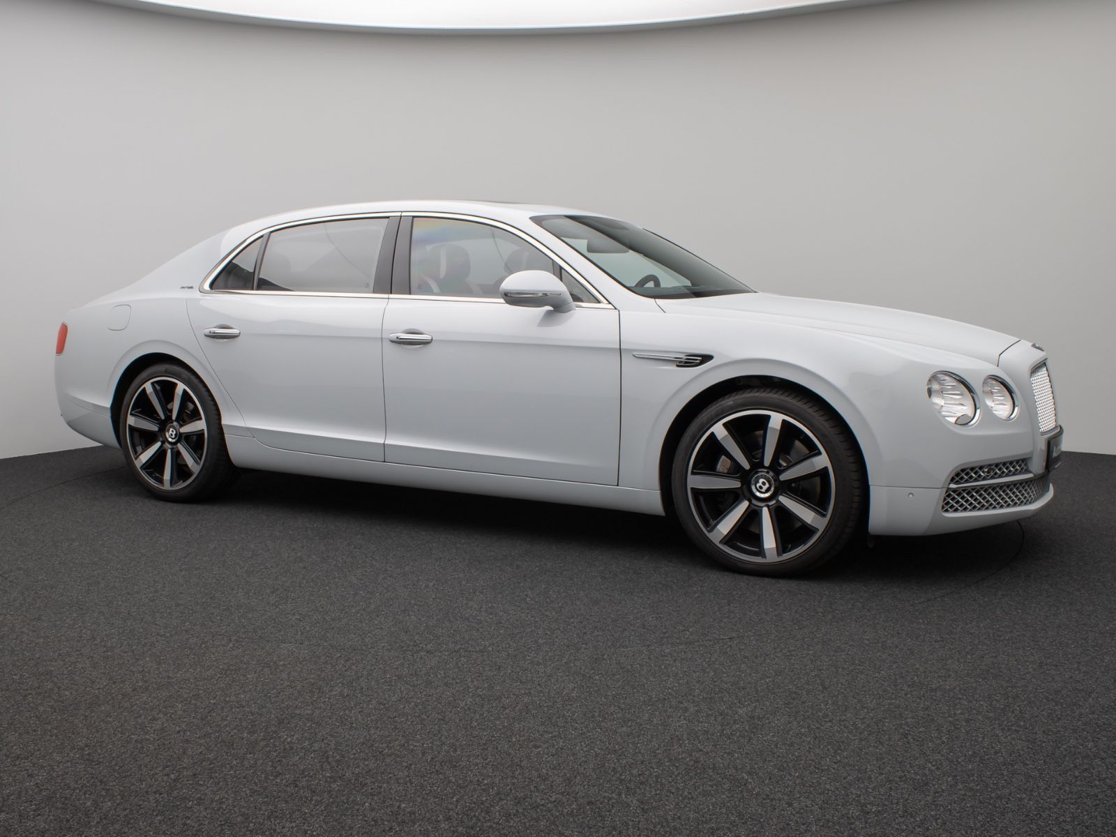 Fahrzeugabbildung Bentley Continental Flying Spur W12 Mulliner by Concord