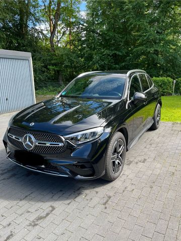 MERCEDES-BENZ GLC 200 4MATIC AMG Line