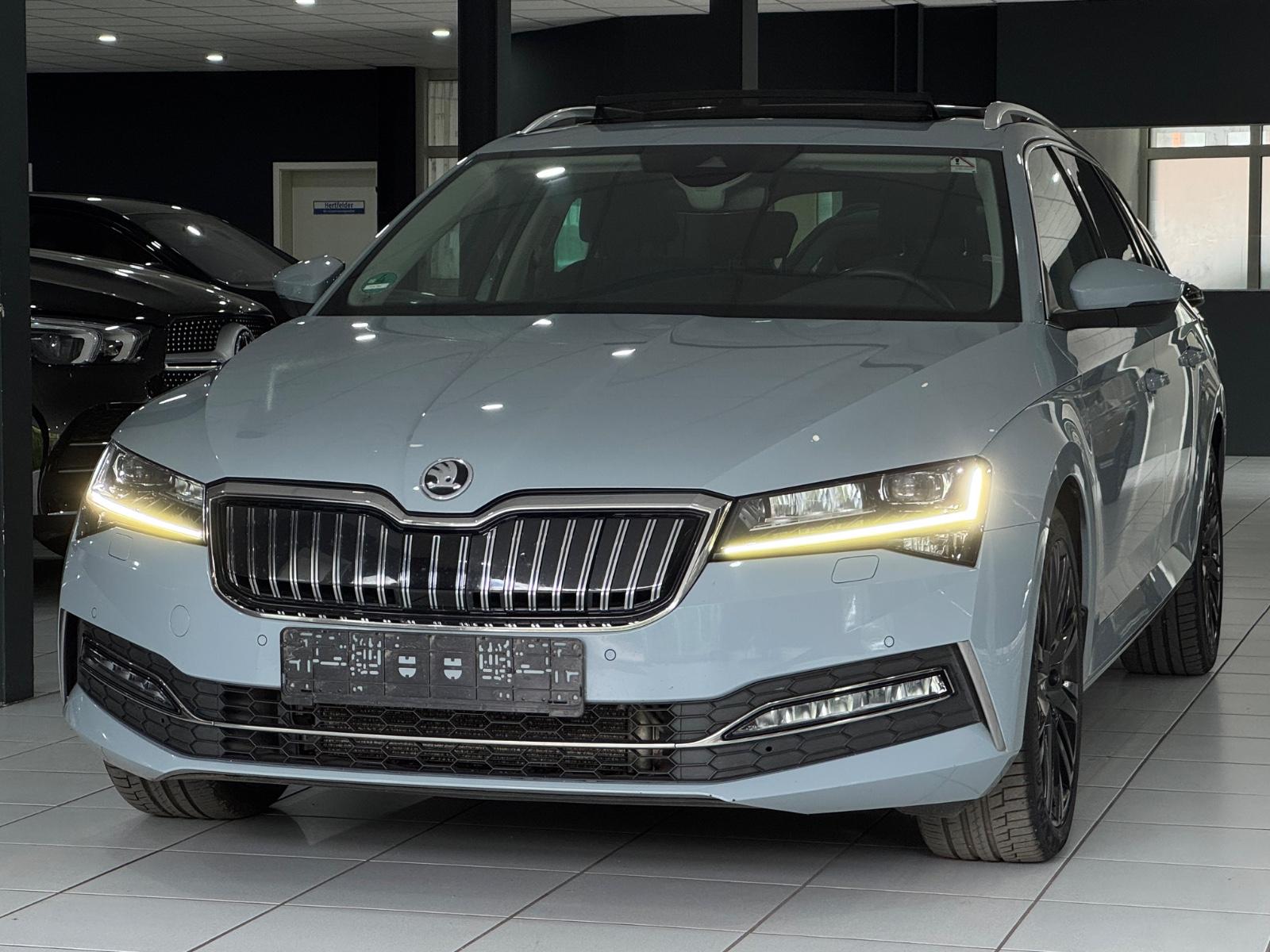 Skoda Superb iV *DSG*PANO*SONDERLACK.*ACC*eAHK*19Z*VOL
