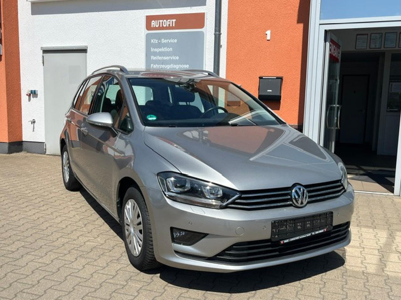 Volkswagen Golf Sportsvan VII Comf. PDC v+h SHZ Tempomat