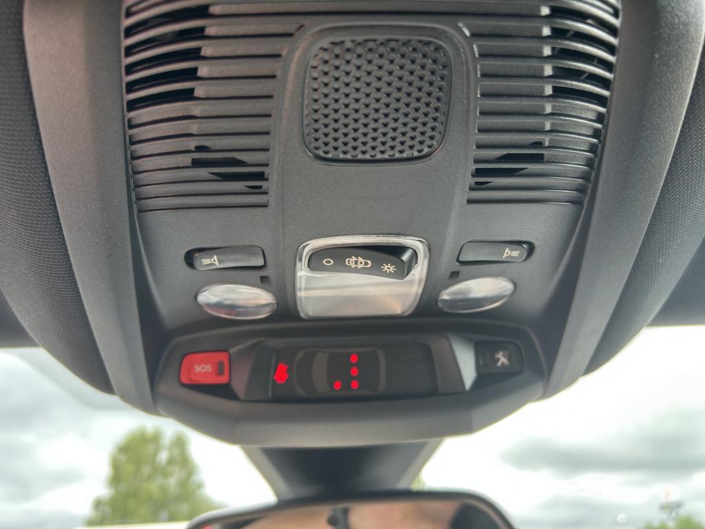 Peugeot 3008 EAT8 GT-Line B-HDi 130 *Navi*Cam*SHZ*AHK*So