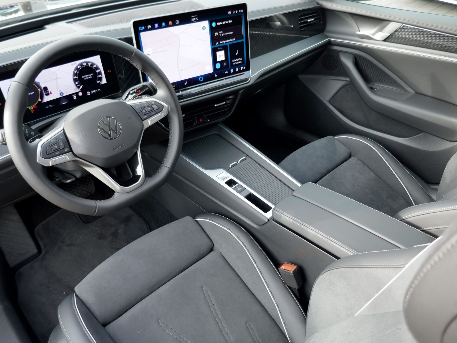 Fahrzeugabbildung Volkswagen Passat Business 2.0 TDI DSG | LED AHK RFK