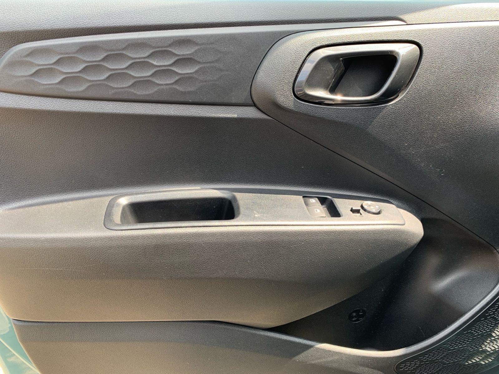 Fahrzeugabbildung Hyundai i10 1.0 Edition 30 1 Hand 8xbereift