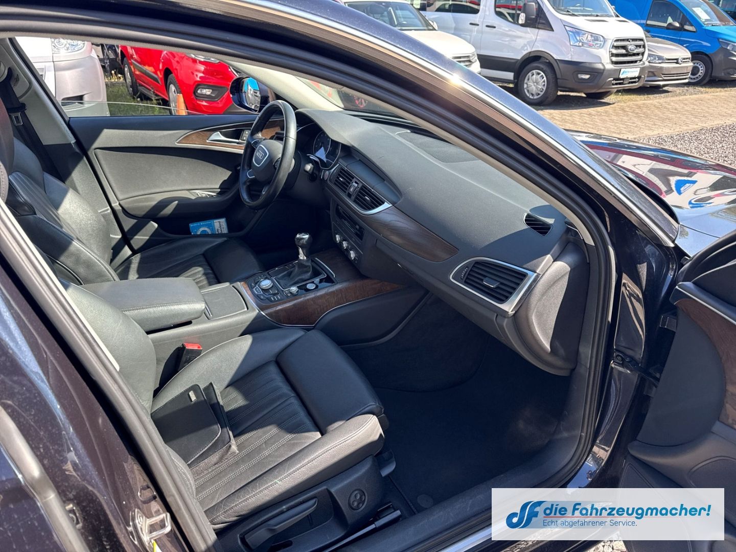Fahrzeugabbildung Audi A6 Avant 2.8 FSI AHK-klappbar Navi Leder Bi-Xeno