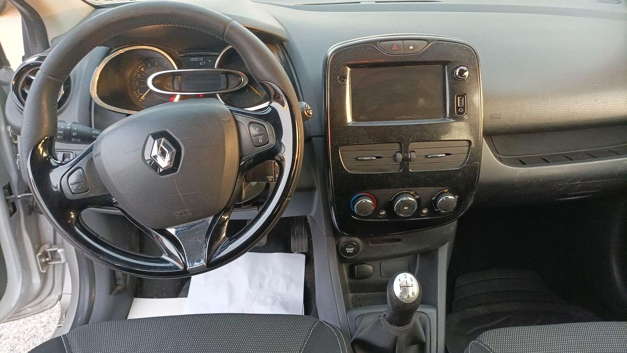 Renault Clio 2014 — photo 7