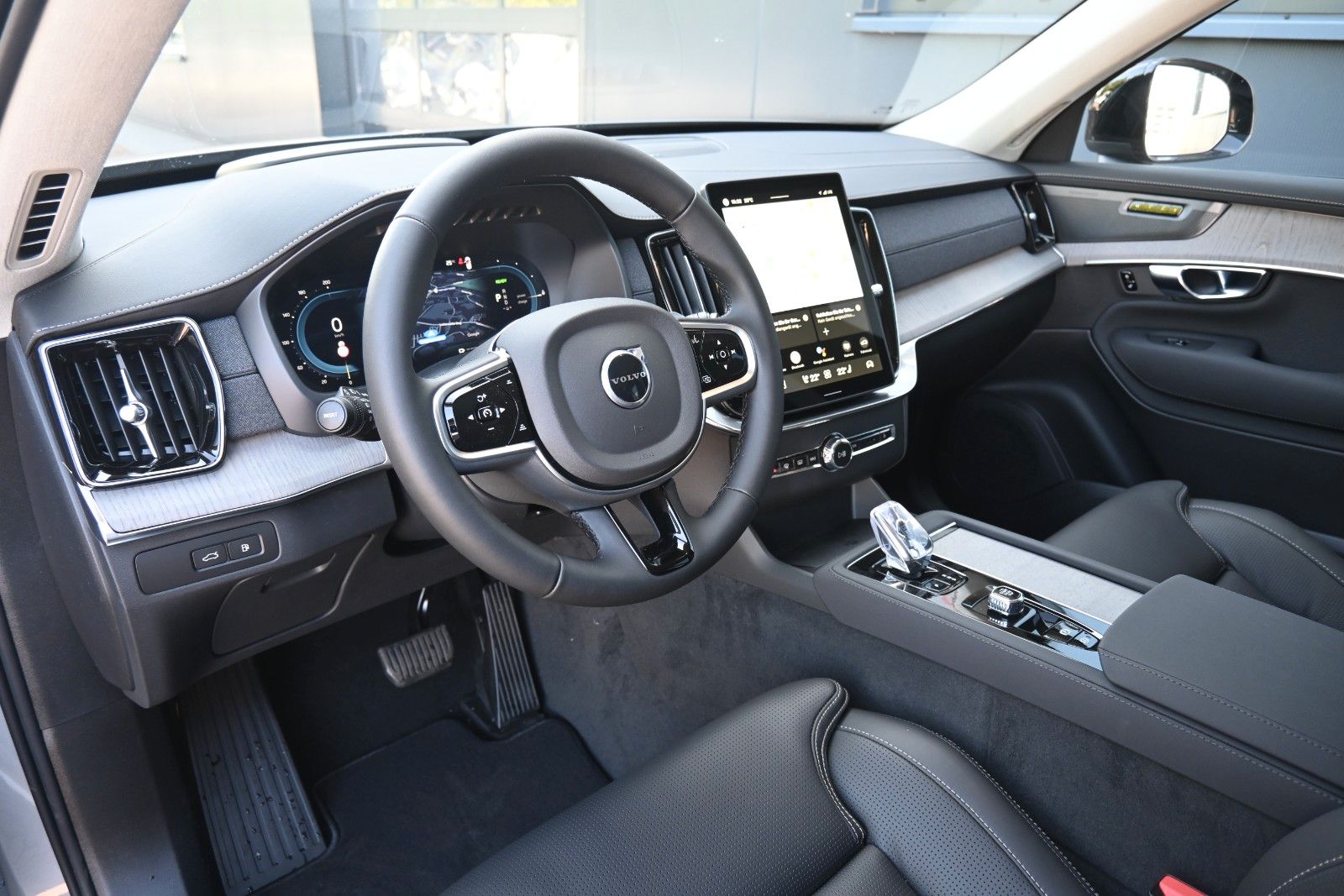 Fahrzeugabbildung Volvo XC90 Ultra Dark T8 AWD Recharge*LUFT*PANO*STHZ