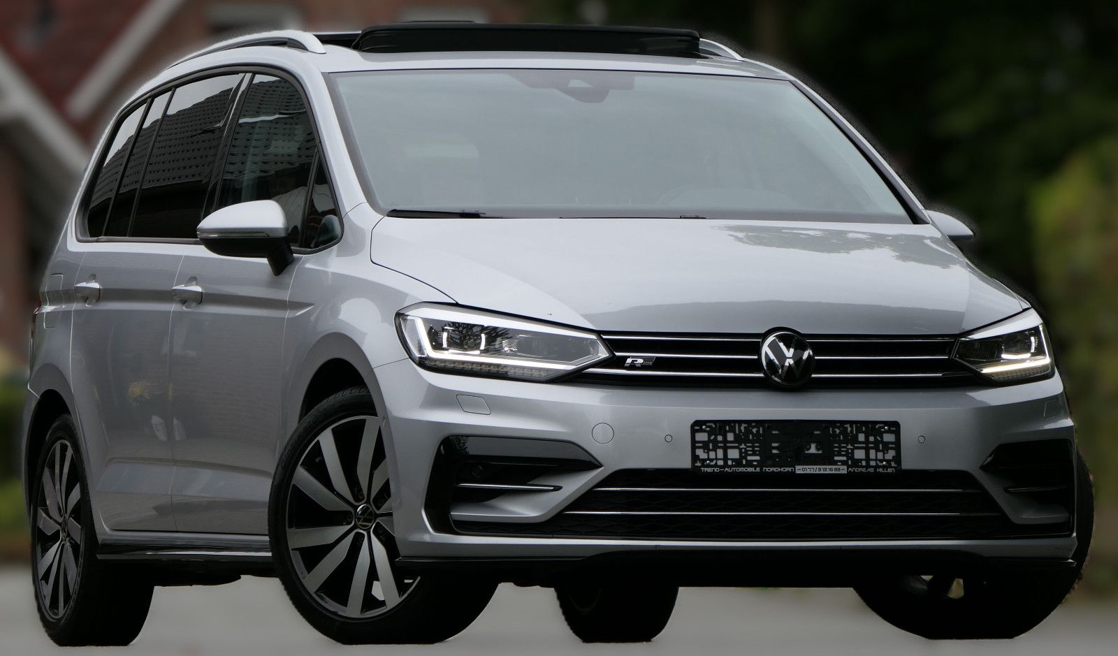 Volkswagen R-LINE+7-SITZ+PAN+DYNAUDIO+NAV+LED-HI+ACC+AHK+RF
