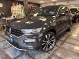Volkswagen T-Roc Sport*Navi*SHZ*Ambiente*SR+WR*AHK - VW T-Roc Gebrauchtwagen in Frankfurt