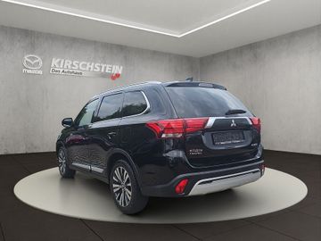 Mitsubishi Outlander - 3