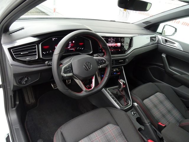 Polo 2.0 TSI GTI DSG - IQ.DRIVE / Matrix