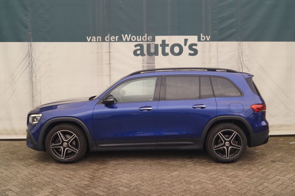 MERCEDES-BENZ GLB 180 automatik AMG Business Solution -PANO-EC
