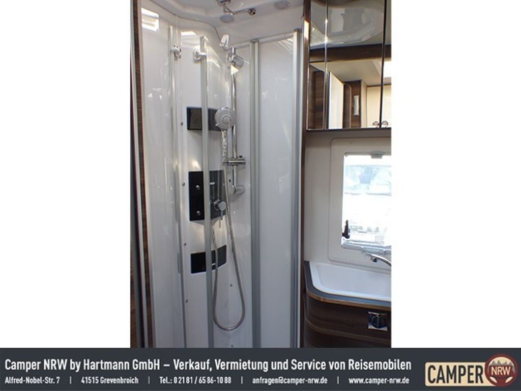 LAIKA Ecovip L 3009 Fahrassistenzpak+Automatik