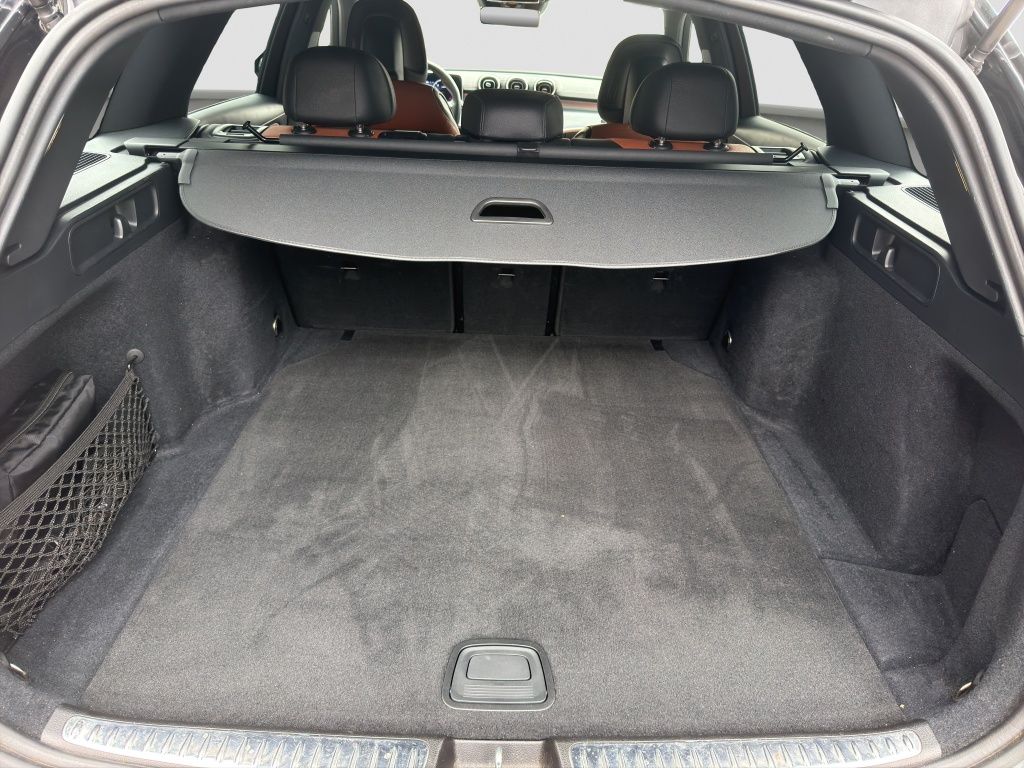 Fahrzeugabbildung Mercedes-Benz C 300 d T *AMG*NIGHT*DISTRO.*LED*KAMERA*SITZH.*
