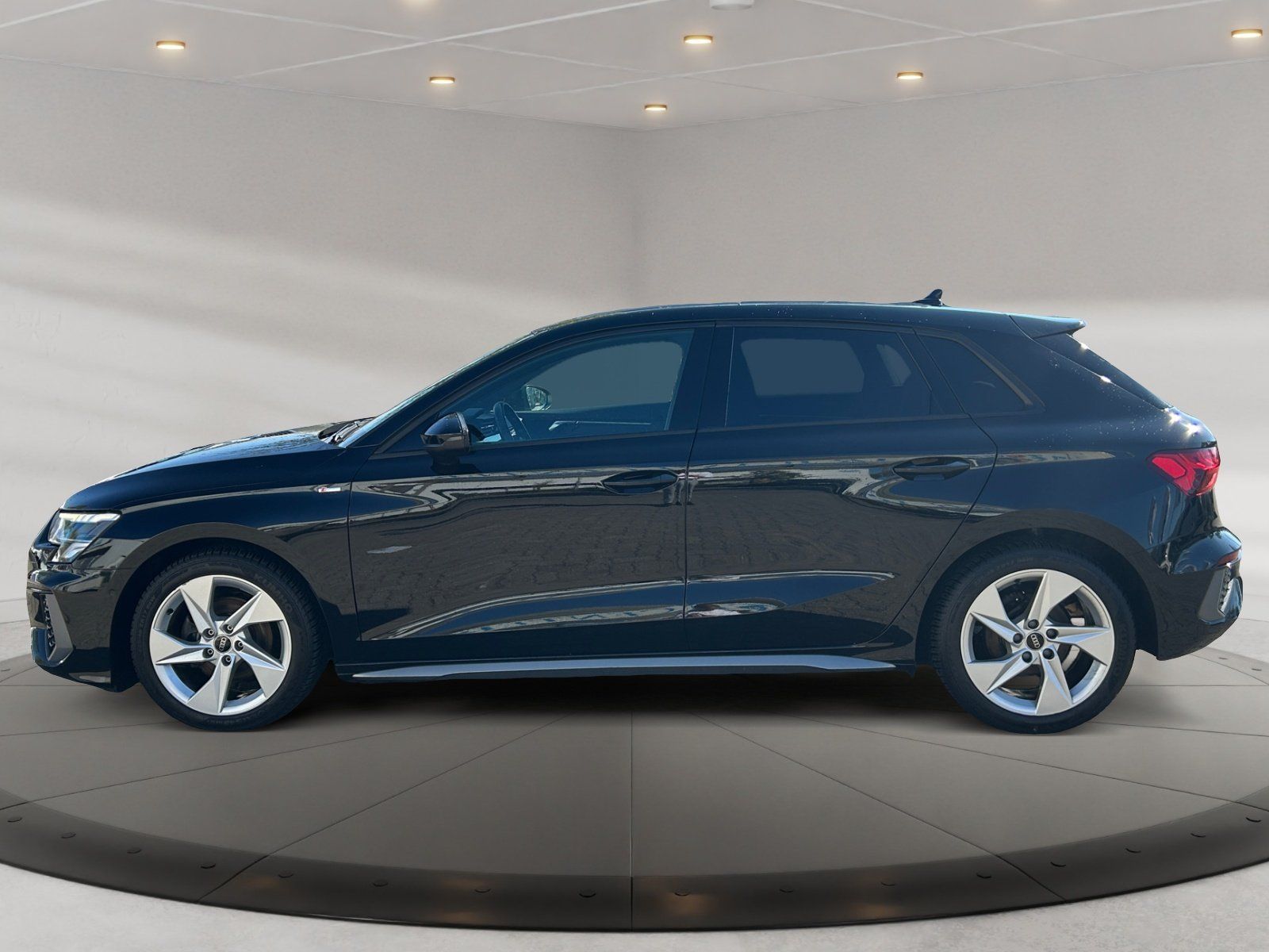 Audi A3 Sportback S line 30 TDI S tronic S Line,HUD imagem 3