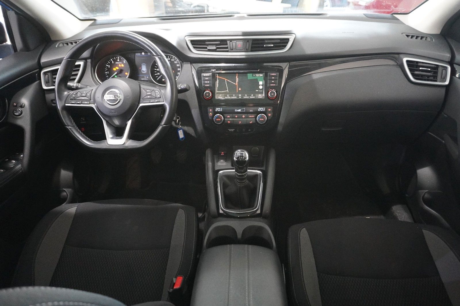 Fahrzeugabbildung Nissan Qashqai  1.3 DIG-T N-WAY NAVI/LED/KAMERA/SHZ/DAB