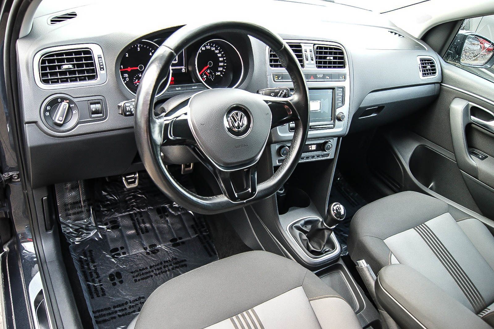 Fahrzeugabbildung Volkswagen Polo V 14TDI Allstar KLIMAAUTOMATIK TEMPOMAT PDC