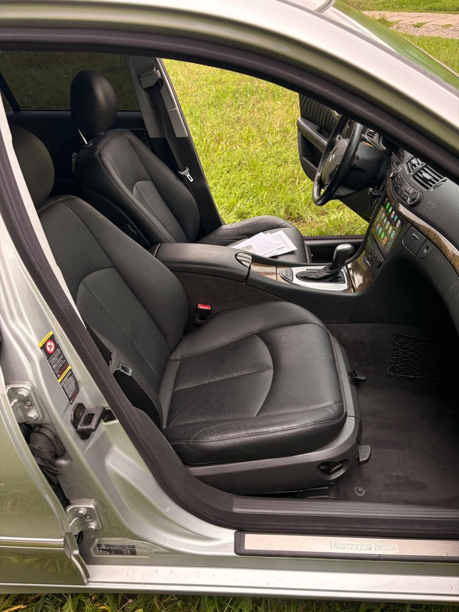 Mercedes-Benz E240 2004 — photo 10