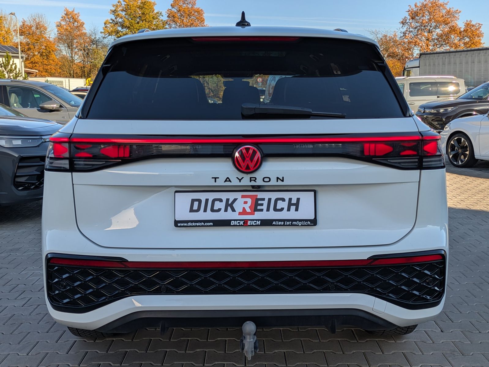 Fahrzeugabbildung Volkswagen Tayron 2.0 TDI 4M R-Line BLACK*7Si*MATRIX*PANO