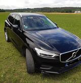 Volvo XC60 D4 AWD Momentum  - Volvo XC60 mit Diesel-Antrieb: Geländewagen, Awd Momentum