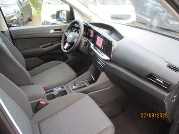 Ford Tourneo Connect Titanium AHK + Cam + Winterpaket
