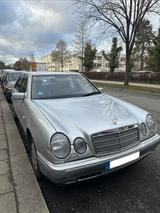 Mercedes-Benz E 230 - Mercedes-Benz 230 aus 1995