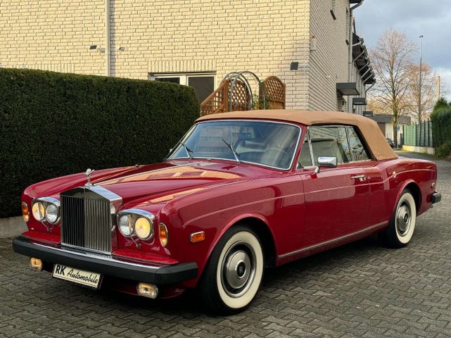 Rolls-Royce Corniche Cabrio elegante Farbkombination