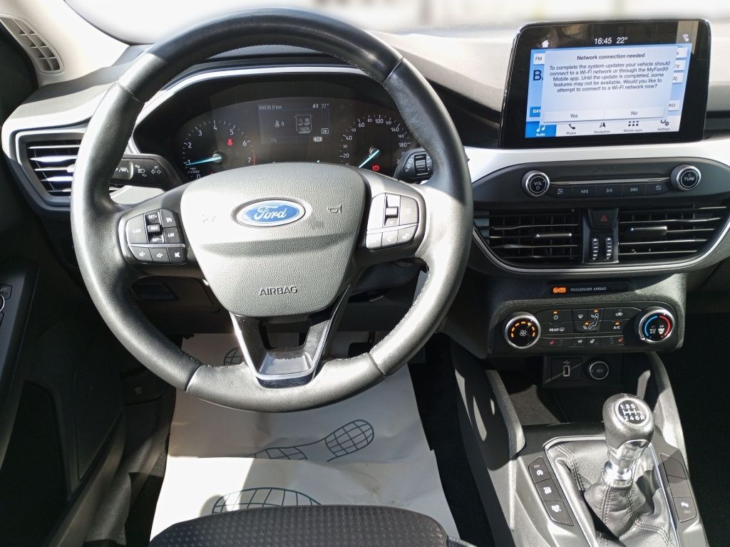 Fahrzeugabbildung Ford Focus Turnier 1.0 EcoBoost Start-Stopp-System