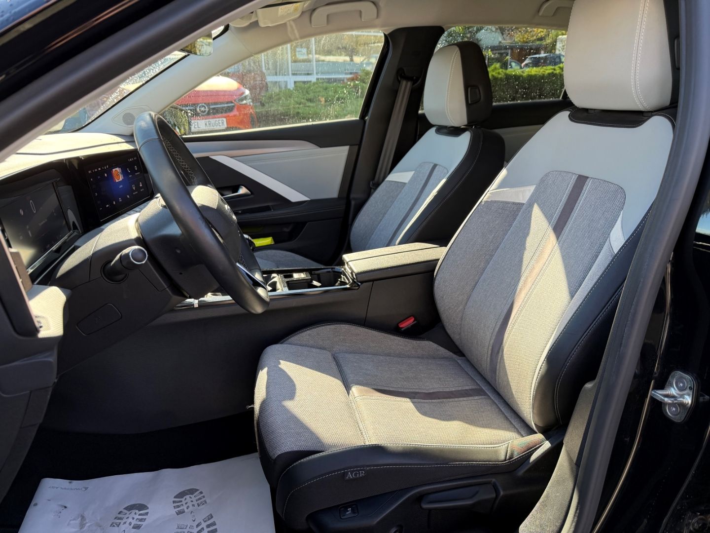 Fahrzeugabbildung Opel Astra Elegance L 1.2 Turbo mit SHZ+LHZ+Kamera