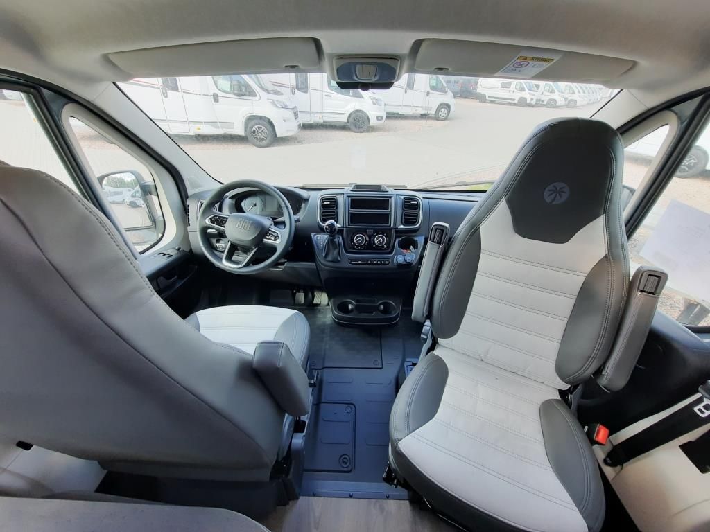 Fahrzeug Übersicht 17 Fahrzeugabbildung Sunlight Camper Van CLIFF 600 Adventure Edition Verfüg./S